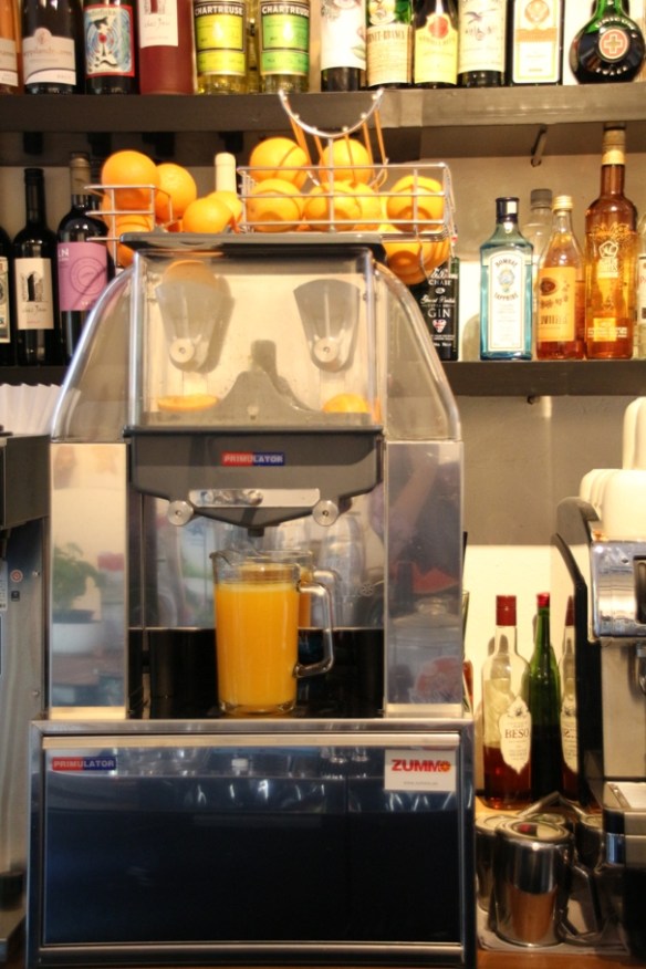 tuorepuristettua_aplarimehua